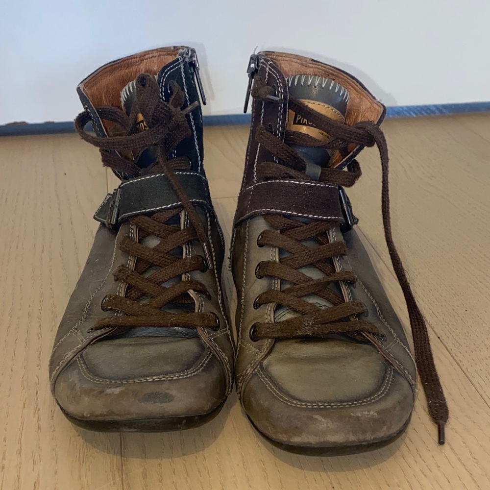 Men's Brown High-Top Sneakers